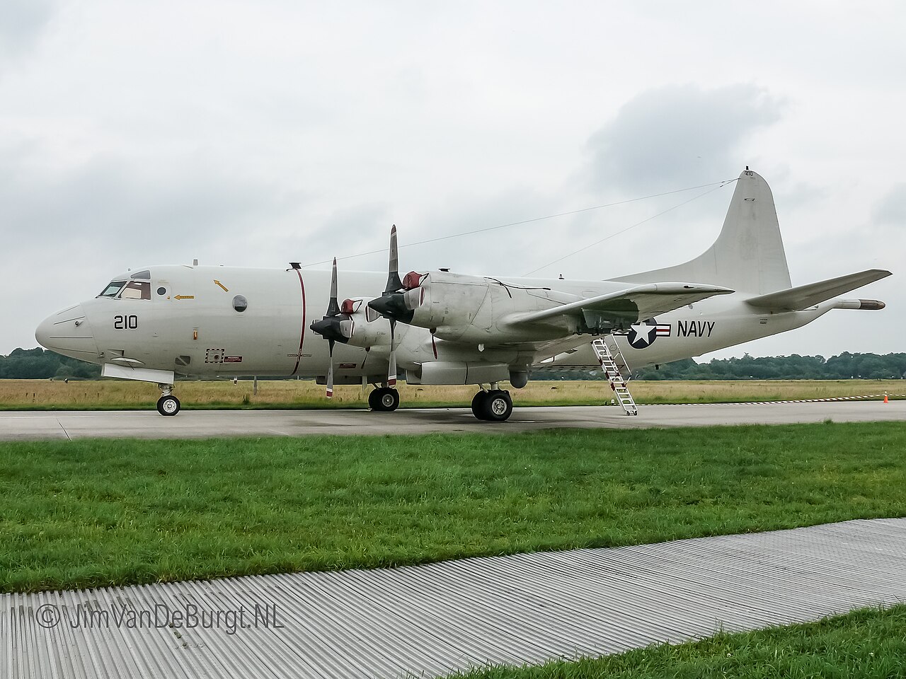 151210, AFB Volkel (NL), P-3 Orion, USNavy P1010283 (50851987933).jpg
